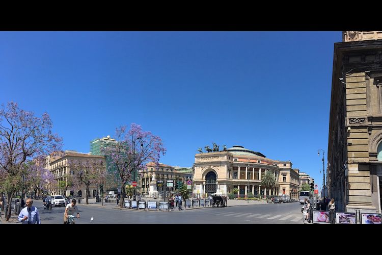 Piazza Ruggero Settimo Palermo